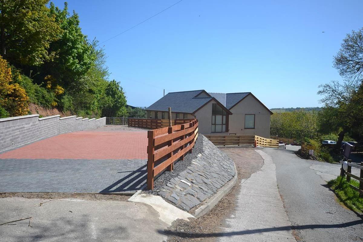 Hendy - Tyddyn Mon Villa Moelfre Bagian luar foto